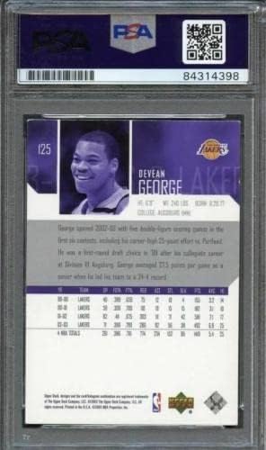 2003-04 Gornja paluba 125 Devean George potpisana kartica Auto PSA ploča - košarkaške ploče