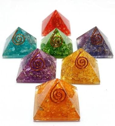 Aashita Creations Set od 7 kom se sedam čakra orgone Kristalna piramida oniks obojenog kristalnog
